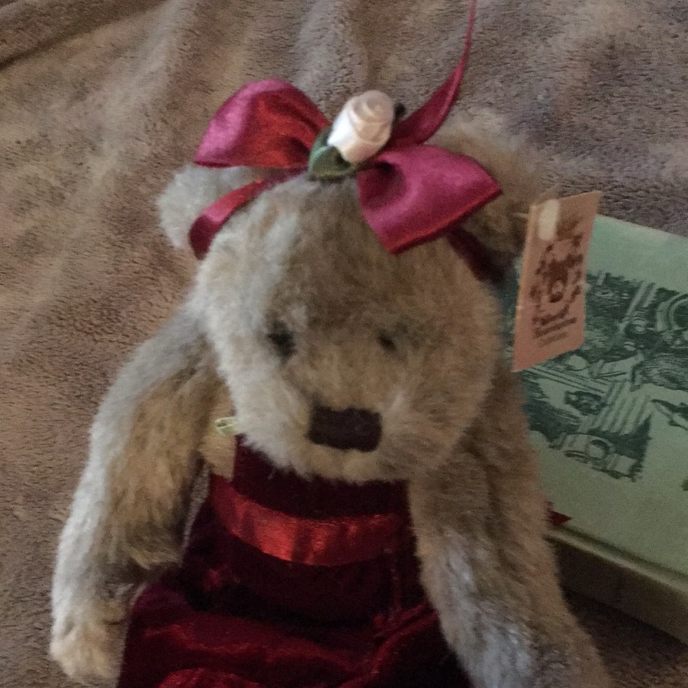 1990s Bearington Bear “Lindsay”